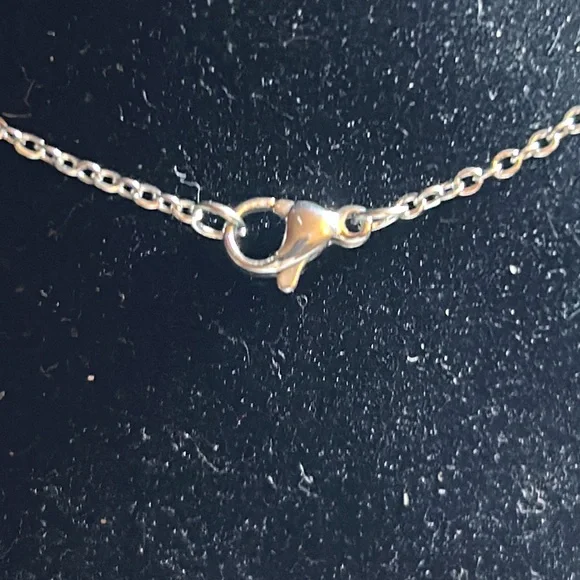 Planchette and bat necklace - Picture 7 of 8